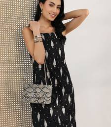women ethnic motifs printed regular kurta with palazzos