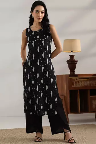 women ethnic motifs printed regular kurta with palazzos