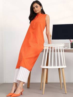 women regular kurta with trousers 1