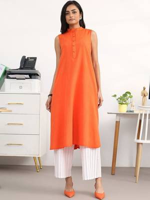 women regular kurta with trousers 3