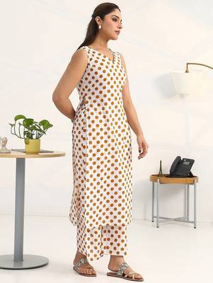 women printed regular kurta with palazzos 1