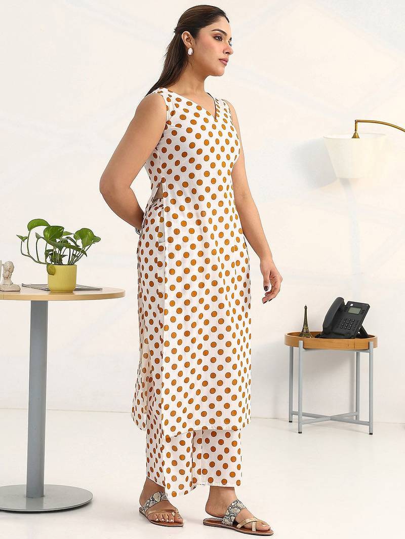 women printed regular kurta with palazzos
