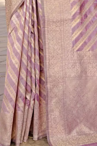 Pink pink & gold-toned ethnic motifs woven design zari kanjeevaram saree