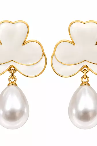 Anti-tarnish, gold-tone border, teardrop pearl, stud closure, festive wear