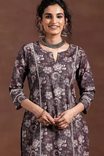 women floral printed regular kurta with trousers