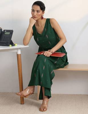 libas green woven design straight kurta set 5