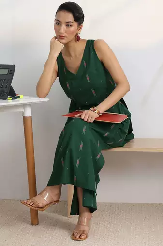 libas green woven design straight kurta set