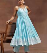 women ethnic motifs embroidered tiered thread work kurta with trousers