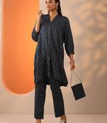 bandhani printed pleated v-neck a-line kurta with trouser & potli