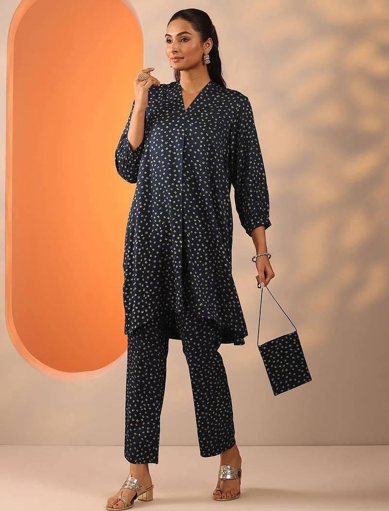 bandhani printed pleated v-neck a-line kurta with trouser & potli
