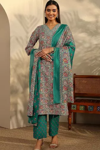 women floral printed regular kurta with trousers & with dupatta