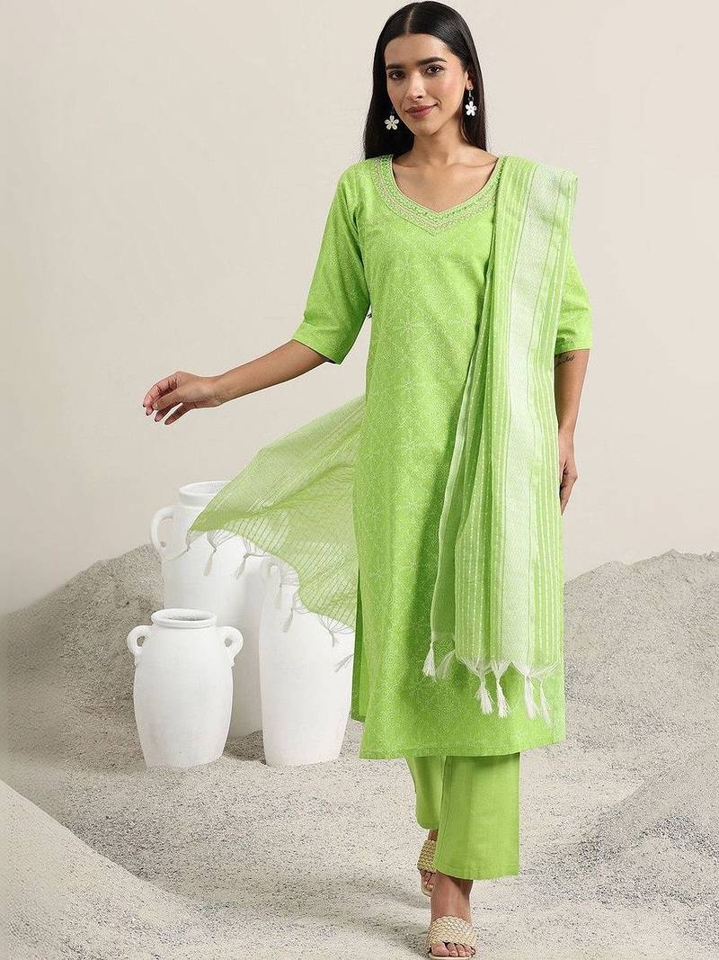 women ethnic motifs printed thread work kurta with trousers & dupatta