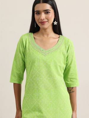 women ethnic motifs printed thread work kurta with trousers & dupatta 7