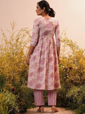 floral printed v-neck three-quarter sleeves empire mirror work  cotton kurta set 5