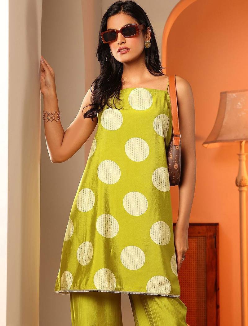 women geometric printed a-line kurta with palazzos