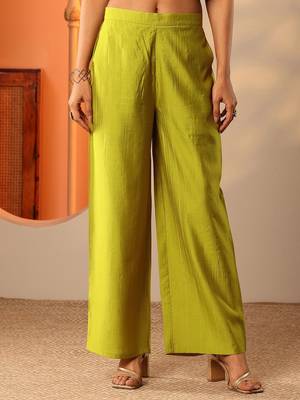 women geometric printed a-line kurta with palazzos 7