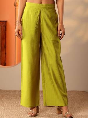 women printed regular kurti with palazzos 6