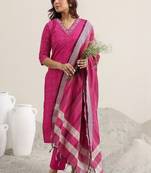 women ethnic motifs printed regular thread work kurta with trousers & with dupatta