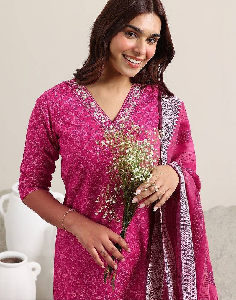 women ethnic motifs printed regular thread work kurta with trousers & with dupatta