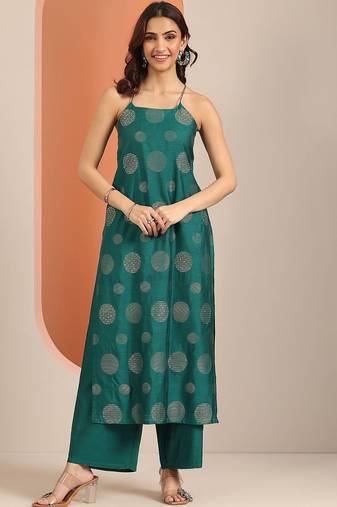 women geometric printed kurta with trousers