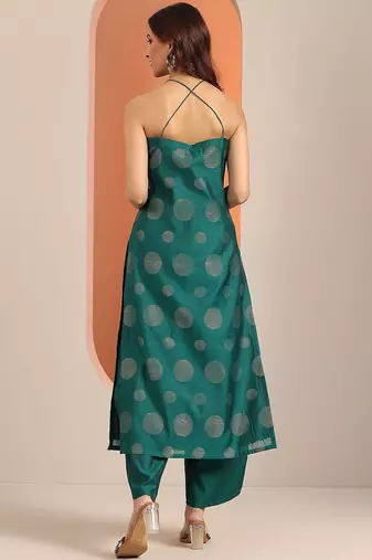 women geometric printed kurta with trousers