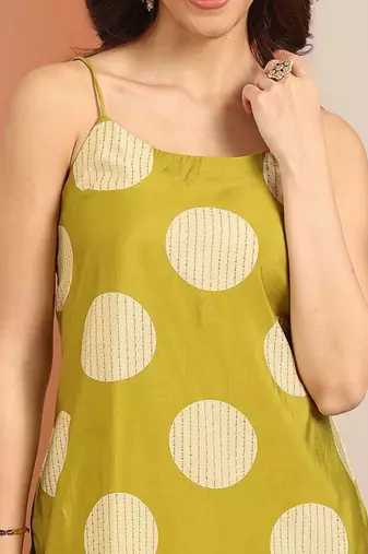 women geometric printed shoulder straps kurta with palazzos