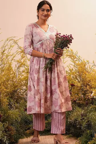 women floral printed empire mirror work kurta with trousers