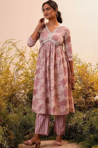 women floral printed empire mirror work kurta with trousers