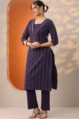 women striped regular kurta with trousers & with dupatta