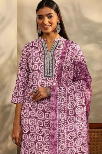 women ethnic motifs printed regular thread work kurta with trousers & with dupatta