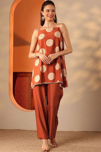 women printed regular top with trousers