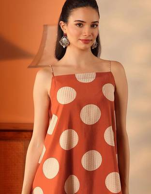 women printed regular top with trousers 6