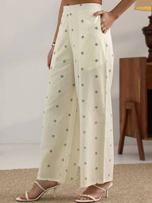 women ethnic motifs printed regular kurti with trousers 5