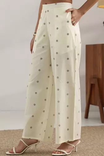 women ethnic motifs printed regular kurti with trousers
