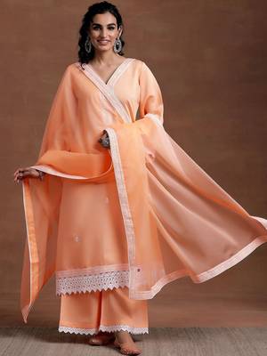 women ethnic motifs embroidered regular thread work kurta with palazzos & with dupatta 4