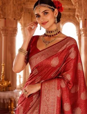 Red woven design zari art silk heavy work banarasi saree 3
