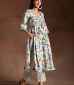 women floral printed empire kurta with trousers & with dupatta