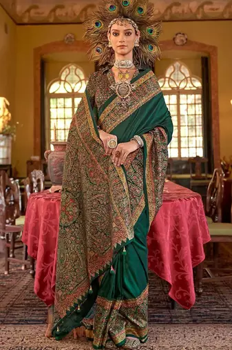 Green floral silk blend sungudi saree
