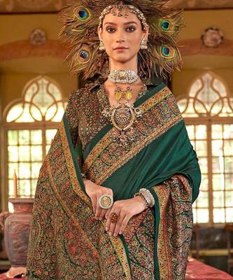 Green floral silk blend sungudi saree 3