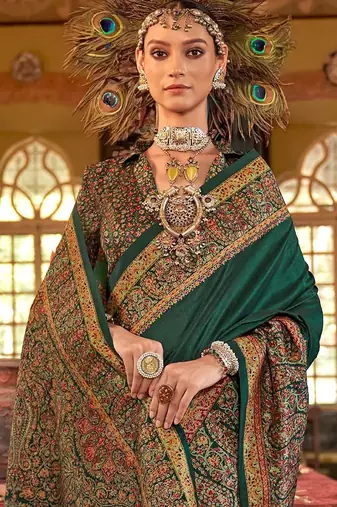 Green floral silk blend sungudi saree