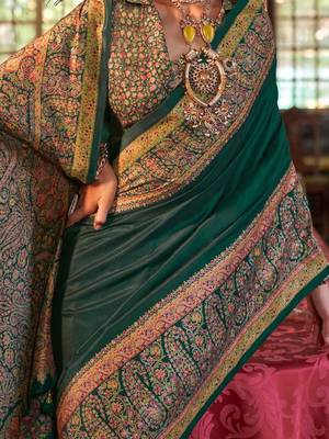Green floral silk blend sungudi saree 4