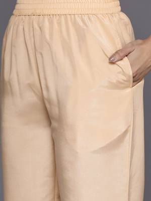 women regular kurta with trousers & with dupatta 3