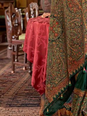 Green floral silk blend sungudi saree 5