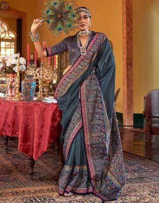 Grey floral silk blend sungudi saree 1