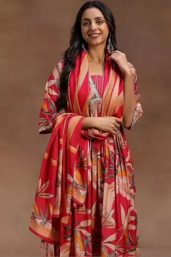 women floral printed empire kurta with trousers & with dupatta