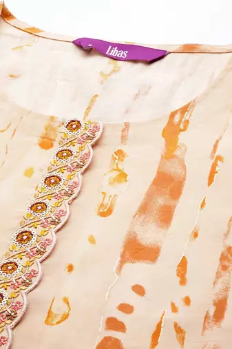 women dyed regular thread work kurta with trousers & with dupatta
