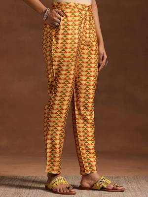 women ethnic motifs printed regular thread work kurta with trousers 7