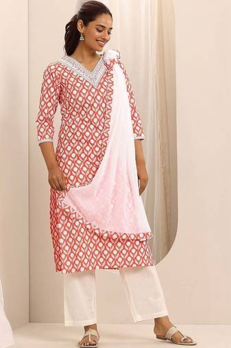 women ethnic motifs printed regular thread work kurta with trousers & with dupatta