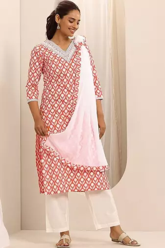 women ethnic motifs printed regular thread work kurta with trousers & with dupatta