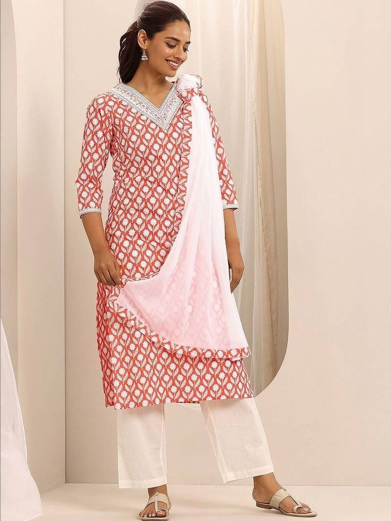 women ethnic motifs printed regular thread work kurta with trousers & with dupatta